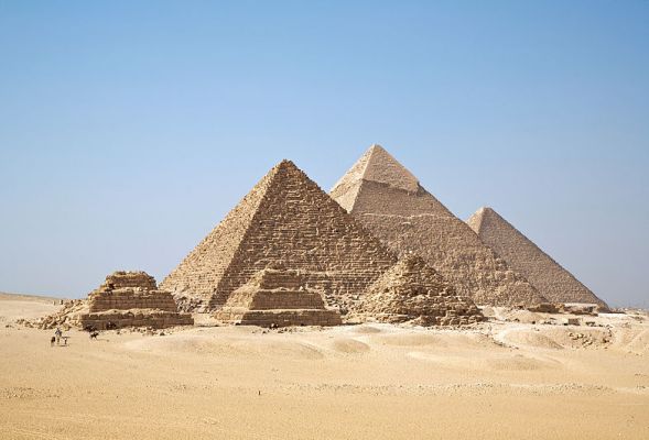 All Gizah Pyramids copyright Ricardo Liberato 2006 The 3 Great Pyramids of Egypt