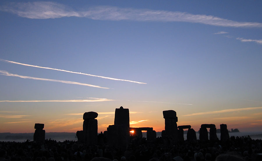 Summer Solstice 2005 Sunrise over Stonehenge copyright Andrew Dunn summer solstice sunrise Stonehenge